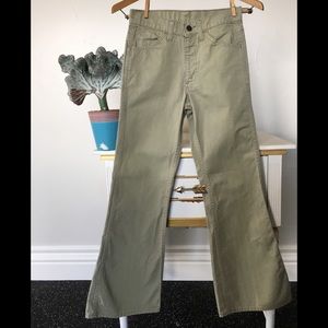 VINTAGE 70’s khaki Levi’s!